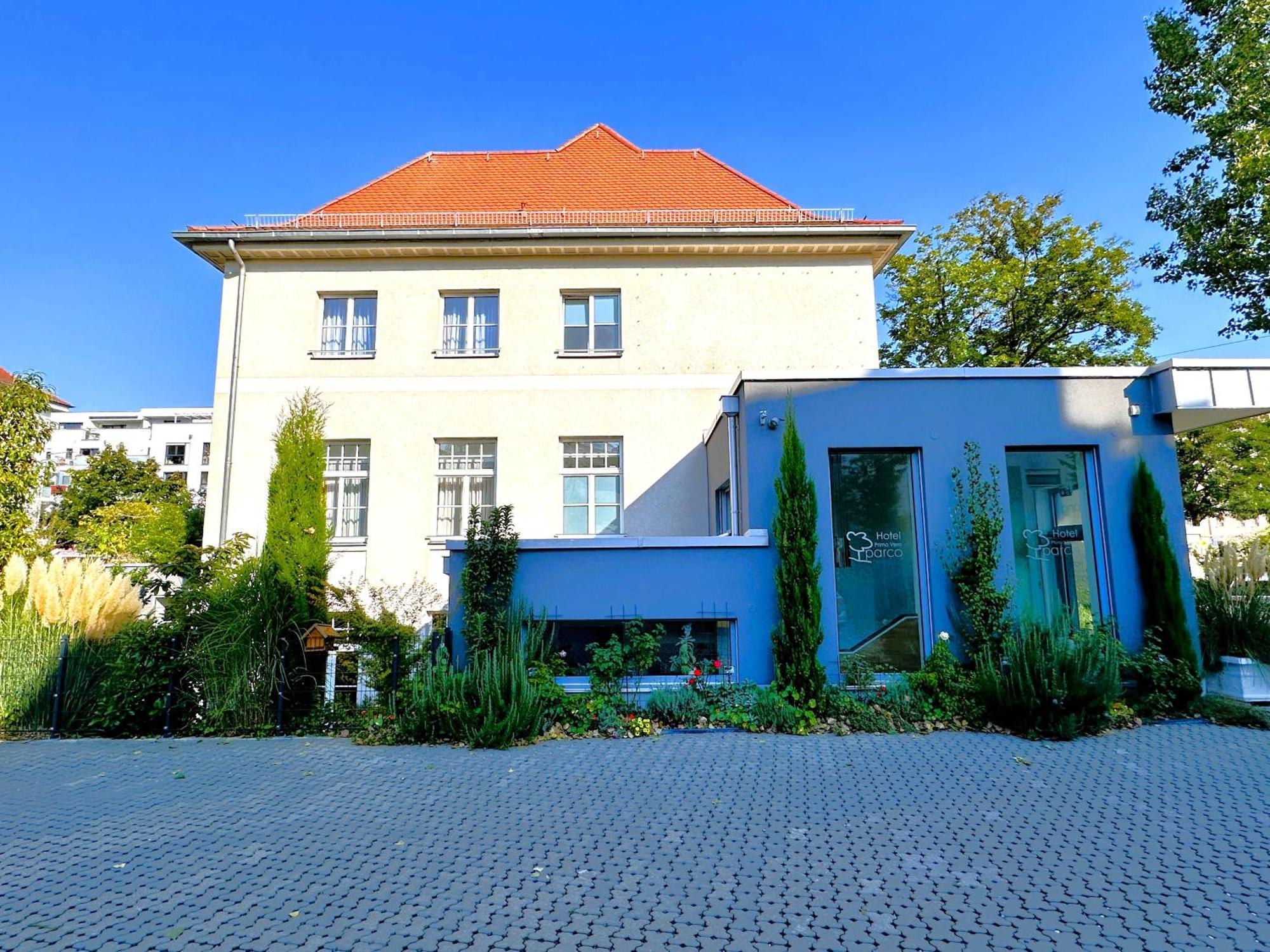 Hotel Primavera Parco Fuerth Exterior photo